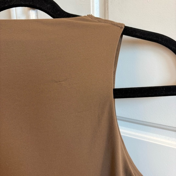 SKIMS Fits Everybody High Neck Thong Bodysuit in Oxide Size 4X - Picture 4 of 5